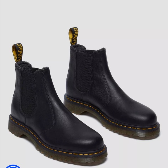 DR. MARTENS 2976 GRIZZLY FLEECE LINED CHELSEA BOOTS - Picture 9 of 11